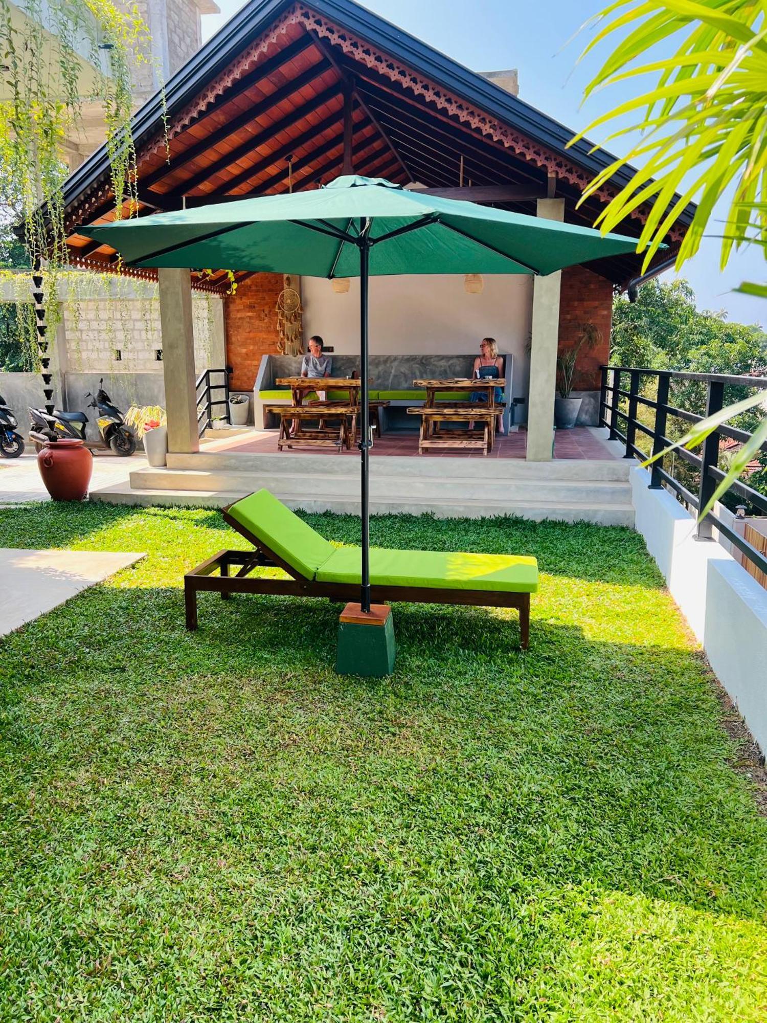 Sunset Bay Bed & Breakfast Dikwella Ngoại thất bức ảnh