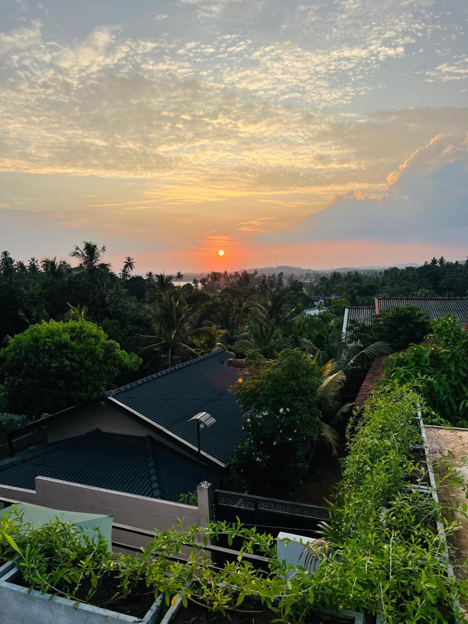 Sunset Bay Bed & Breakfast Dikwella Ngoại thất bức ảnh